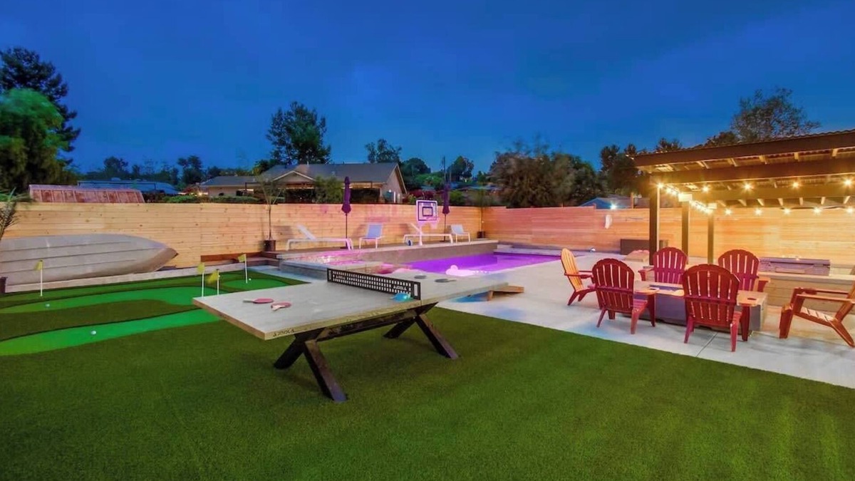 Santee House | 5BR Oasis | Pool, Hot Tub & Luxe Outdoor Retreat!