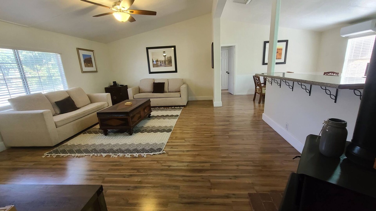 Squaw Valley House | 5Ez Ranch- Silver- entire home with easy drive to Kings Canyon National Park