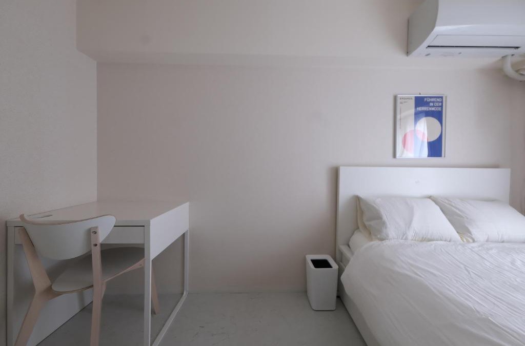 Kameari Apartment | 5mins walk to Kameari Station within 30mins to Ginza, Asakusa, Skytree Direct bus to Haneda Airport & Tokyo Disneyland departing from Kameari Station