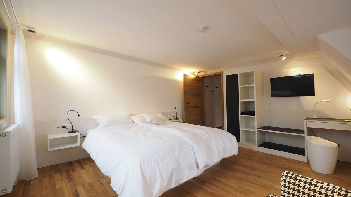 Nehren Apartment | 6 Als-Ob-Zimmer, 28qm, 1 Schlafraum, max. 2 Personen
