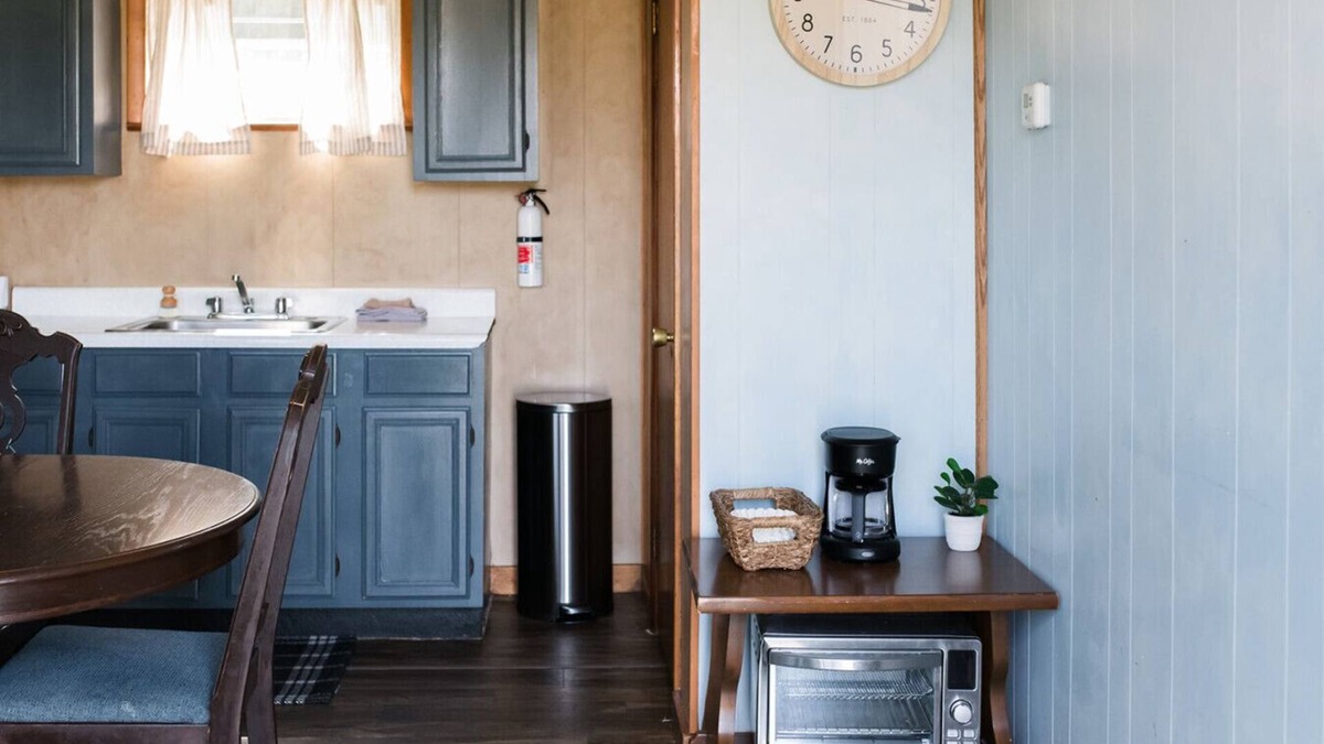 Strasburg Apartment | #6 Beaver Creek Cabin
