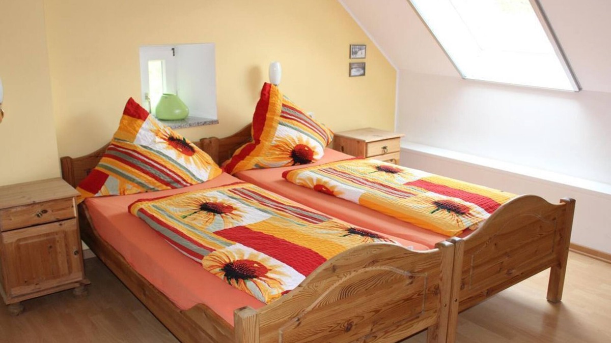 Halsdorf Other | 6-bed apartment attic floor right - Apartments farm Heck