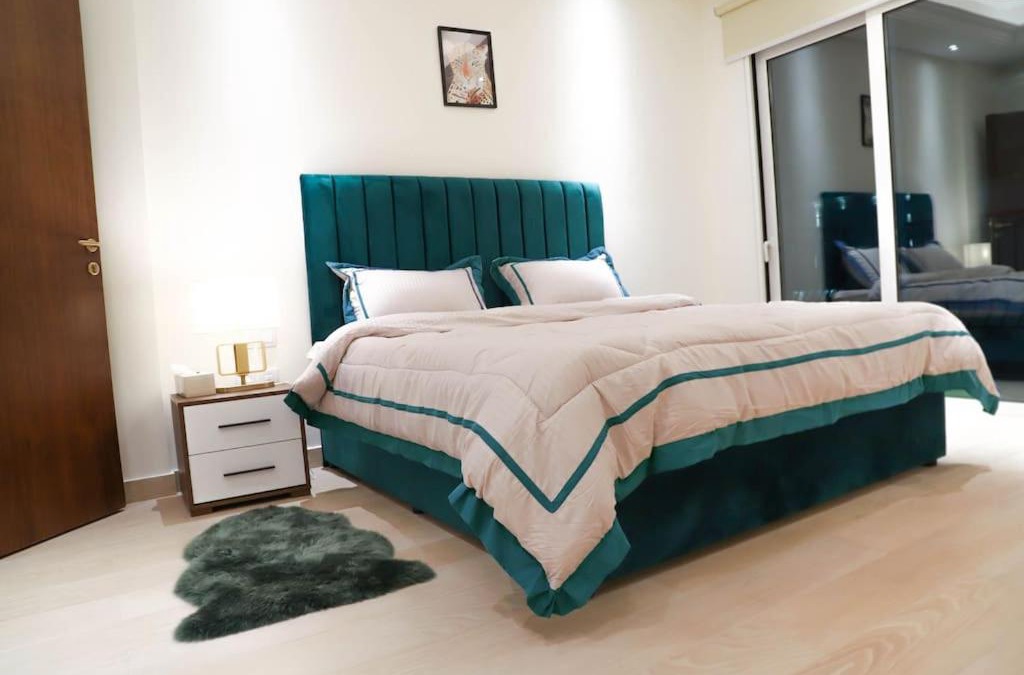 Doha Villa | 6 BED private villa luxury in the heart of The Pearl Island