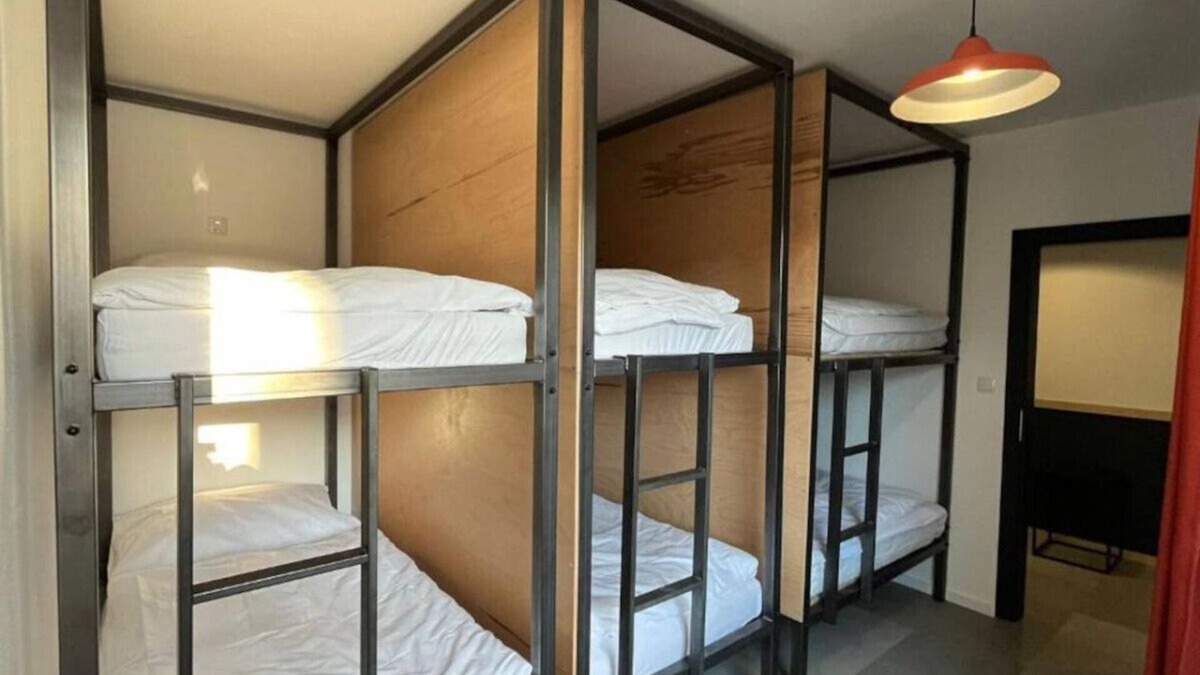 Old Town Cabin | 6 bed room izy stay by Zazi