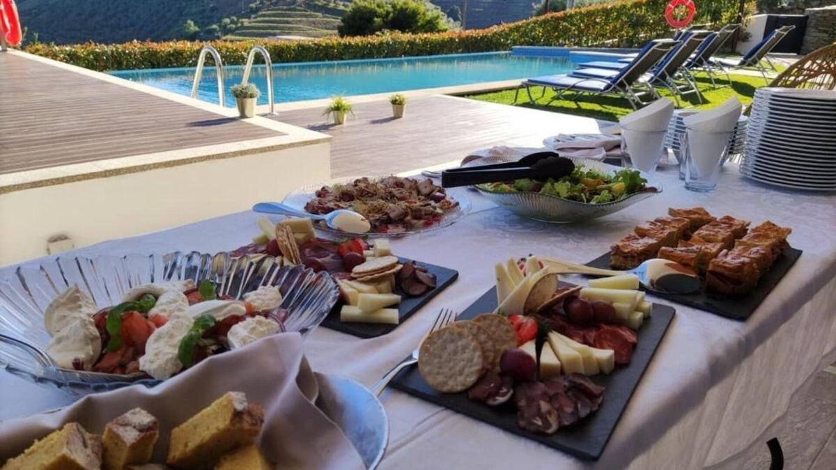 Gouvaes House | 6 bedrooms/suites, infinity pool, gymnasium, gardens, barbecue - Douro Valley