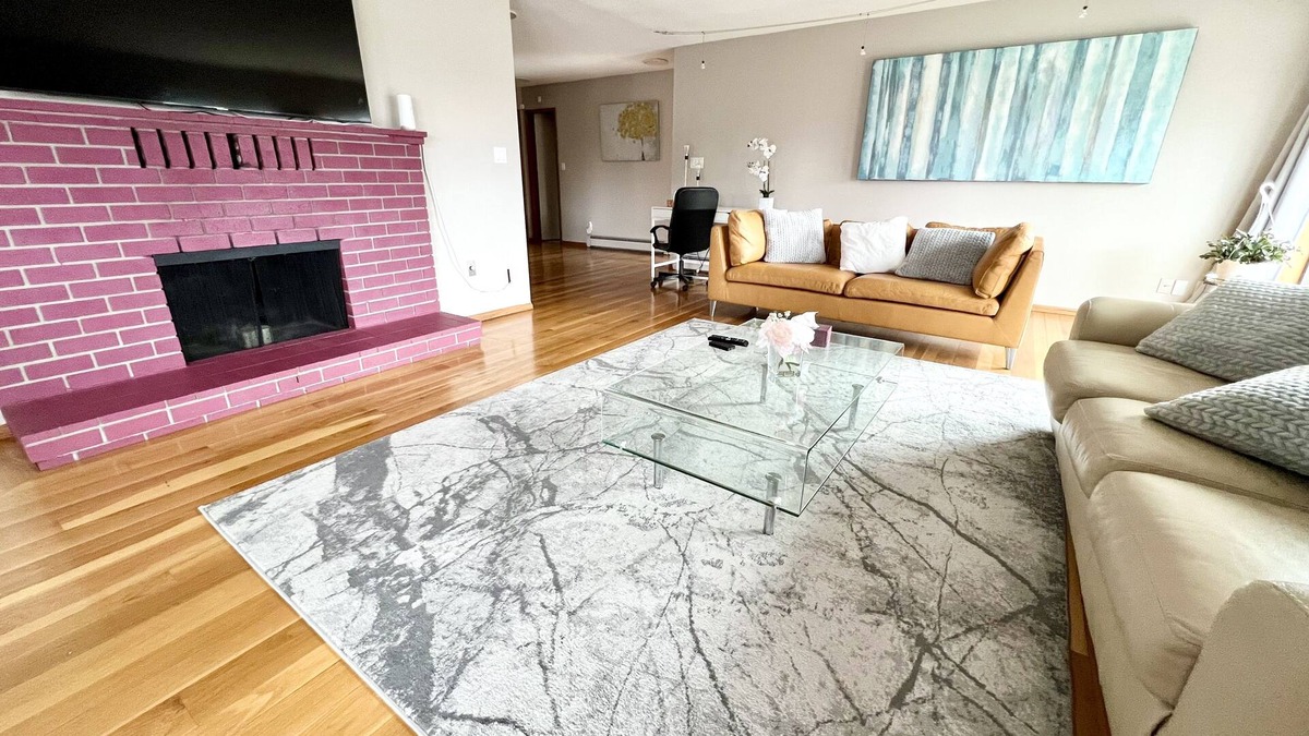 Mission House | 💫🏡6 bedroom/3.5 bath home private acreage parkings