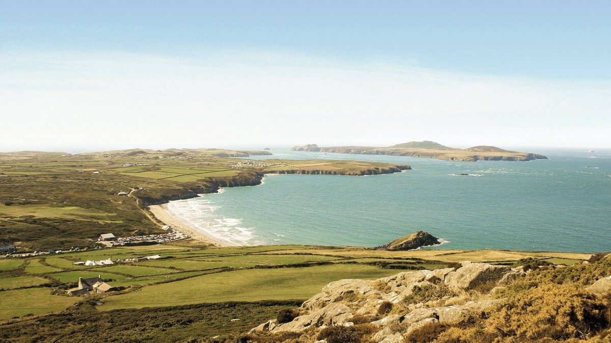 St Brides Cottage | 6 bedroom accommodation in Whitesands