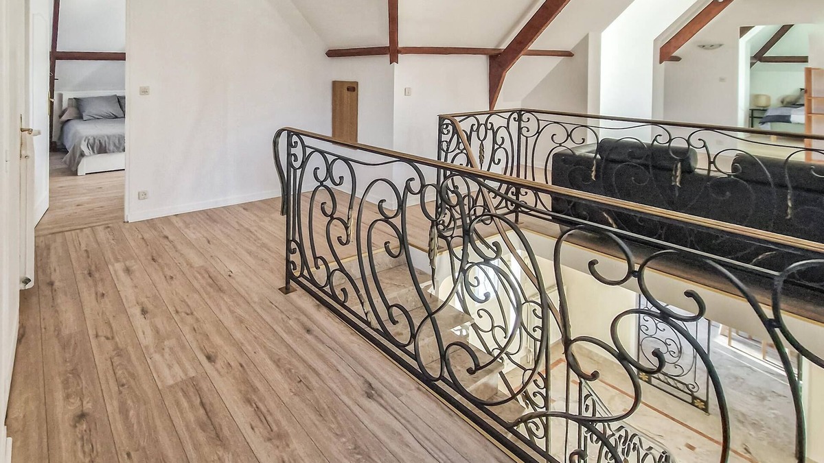 Lamorlaye House | 6 bedroom accommodation in Lamorlaye