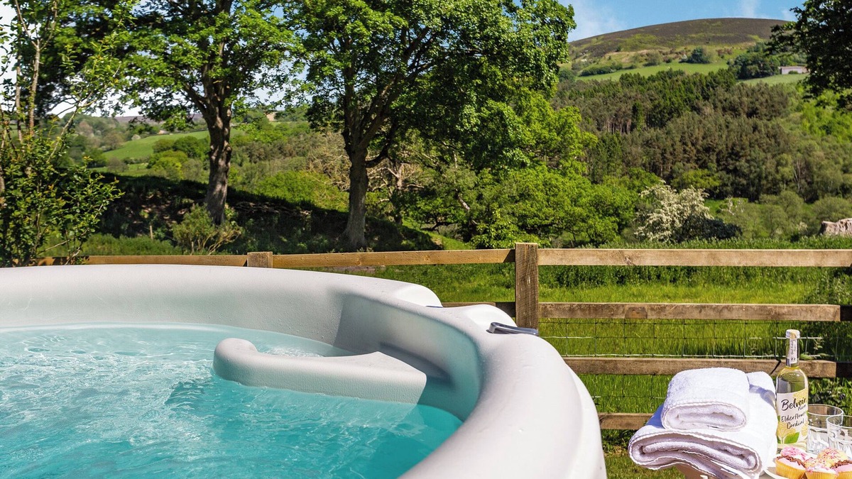 Easterside Cottage | 6 bedroom accommodation in Hawnby