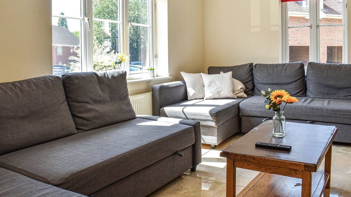 Hook Cottage | 6 bedroom accommodation in Hook