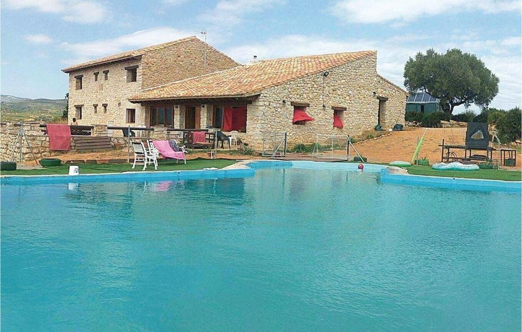 La Salzadella House | 6 Bedroom Awesome Home In La Salzadella
