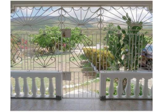 Yallahs House | 6 bedroom KeiraHideaway
