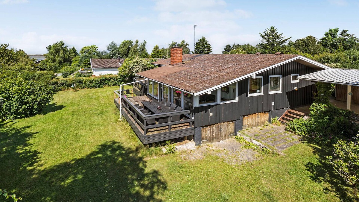Skibby House | 6 bedroom lovely home in Skibby