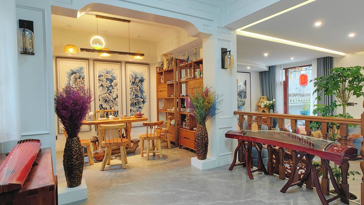 Fenghuang Villa | 6-bedroom villa in soothing 湘西州 with WiFi, AC