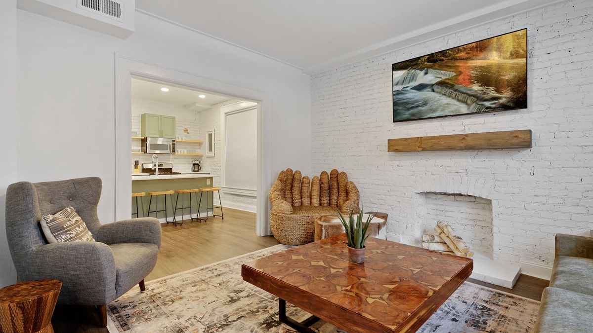 Uptown House | 6 Bedrooms - Stunning Remodel, Heart of Downtown Denver