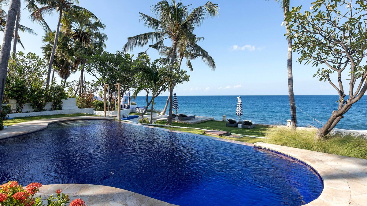 Tulamben Villa | 6 Bedrooms with Private Pool
