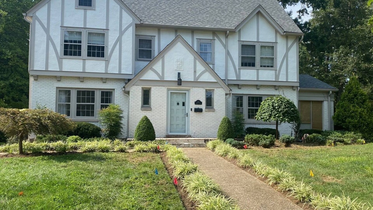 Tyler Park House | 6 BR/6BA Updated Highlands Home Close to Churchill Downs - 6000+ sq ft