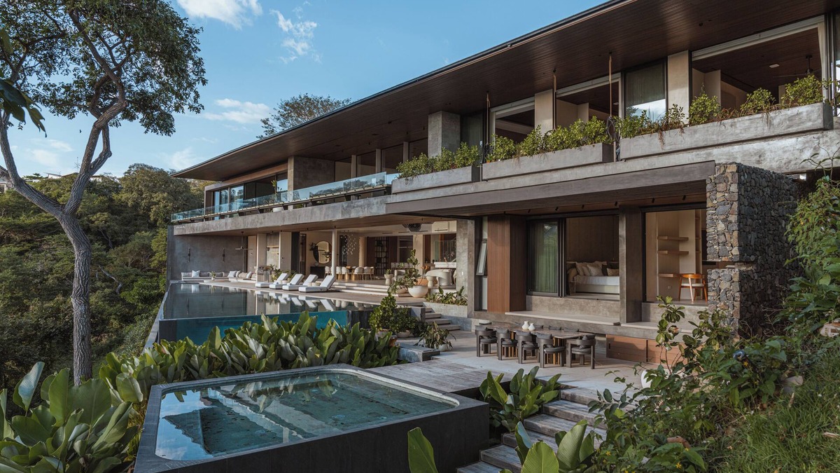 Papagayo Peninsula Villa | 6 BR architectural masterpiece that redefines luxury living.