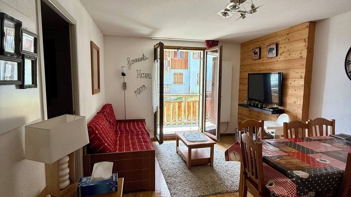 Albiez-le-Vieux Apartment | 6 guests Albiez-Montrond apt, fully equipped, ski-in/ski-out, summer & winter