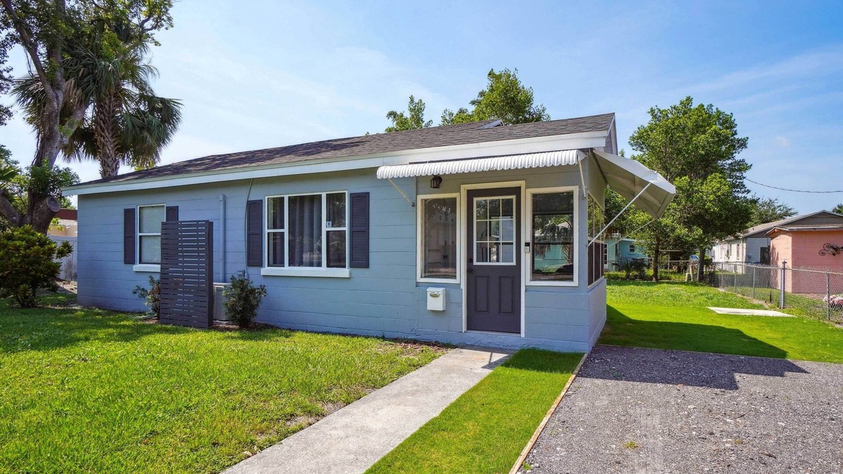 Winter Park House | 6 Mi to Downtown Orlando: Quiet Home w/Sunroom