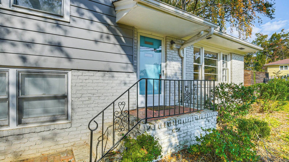 Wade Hampton House | 6 Mi to Dtwn Greenville: Taylors Home w/Foosball
