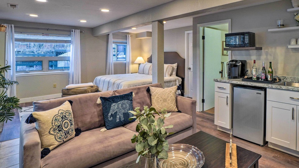 The Pinery Apartment | 6 Mi to Dtwn Parker: Serene Studio Suite!