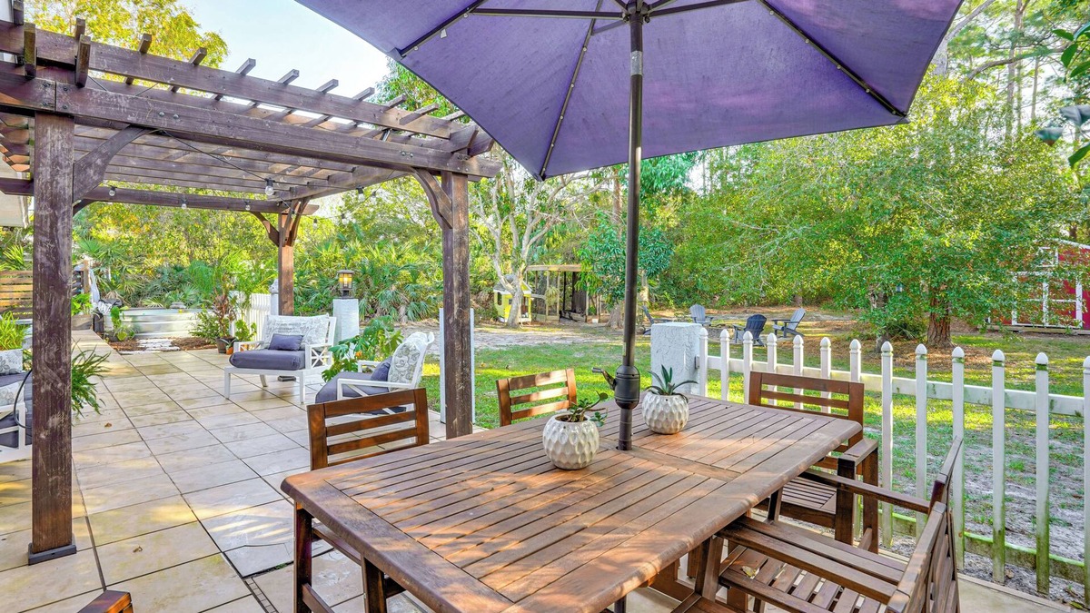 Indian River Estates House | 6 Mi to Dtwn: Pet-Friendly Retreat in Fort Pierce!