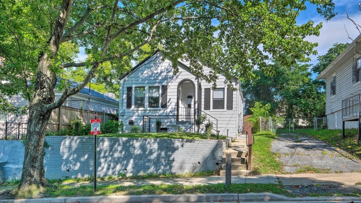 Northeast Apartment | 6 Mi to National Mall: Modern DC Apartment!