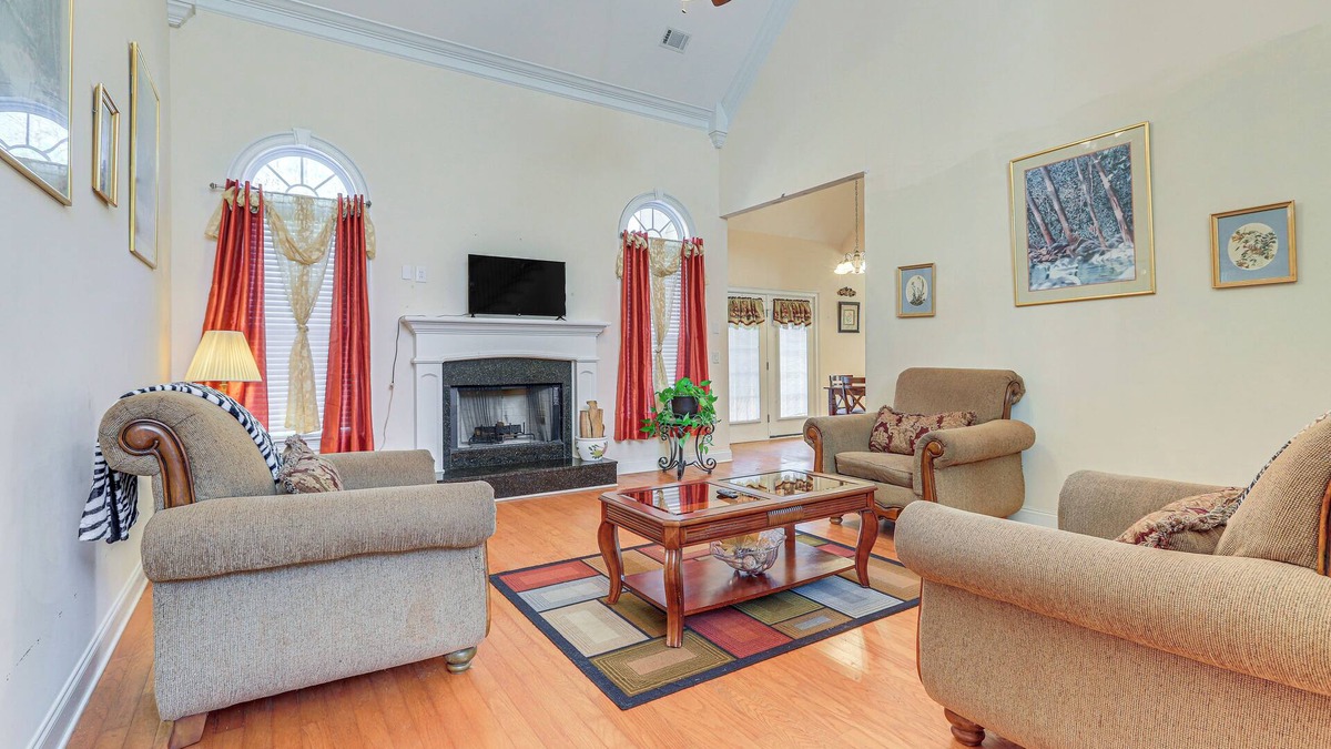 McDonough House | 6 Mi to Southern Belle Farm: Home w/Patio!