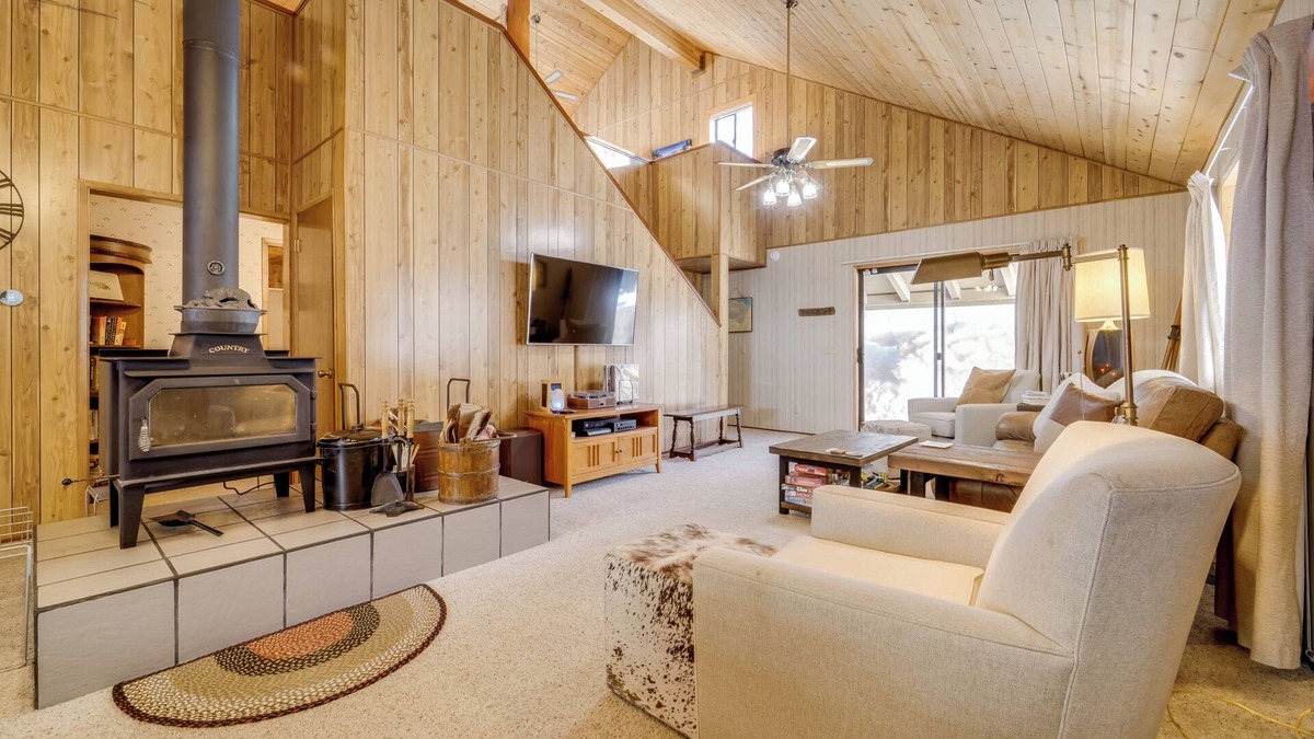 Pla-Vada Woodlands Cabin | 6 Mi to Sugar Bowl Resort: Soda Springs Cabin!