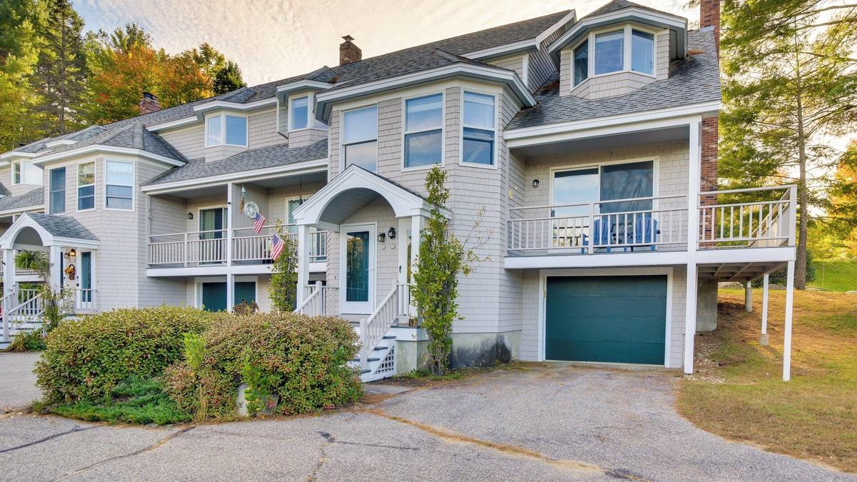 Bethel Condo | 6 Mi to Sunday River: Condo Near Bethel Village!