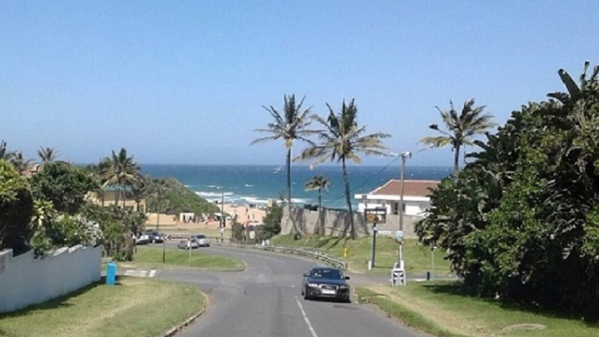 Umhlali House | 6 Month Vacation Staycation Relocation Shaka's Rock -South Africa