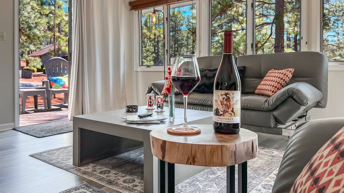 Pinehurst House | #6 near Village w/King * Pinehurst Brews and Snooze * 4 Beds * EV Charger