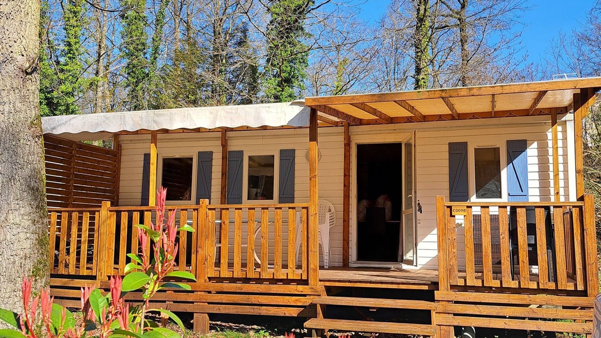 Saint-Cheron House | 6-person air-conditioned mobile home in a 23-hectare 3* campsite in the heart of nature