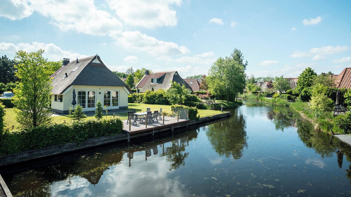 Sevenum House | 6-person children's bungalow in the holiday park Landal Domein De Schatberg