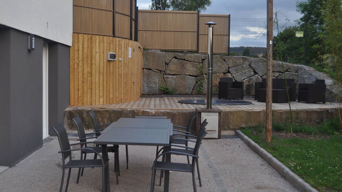 Saint-Nabord House | 6-person gîte with Finnish bath and 8-person sauna