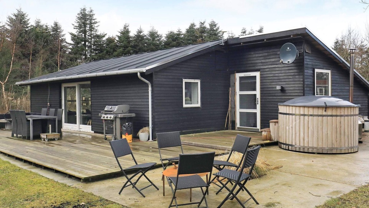 Blokhus House | 6 person holiday home in Blokhus