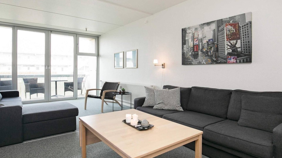 Blokhus Apartment | 6 person holiday home on a holiday park in Blokhus