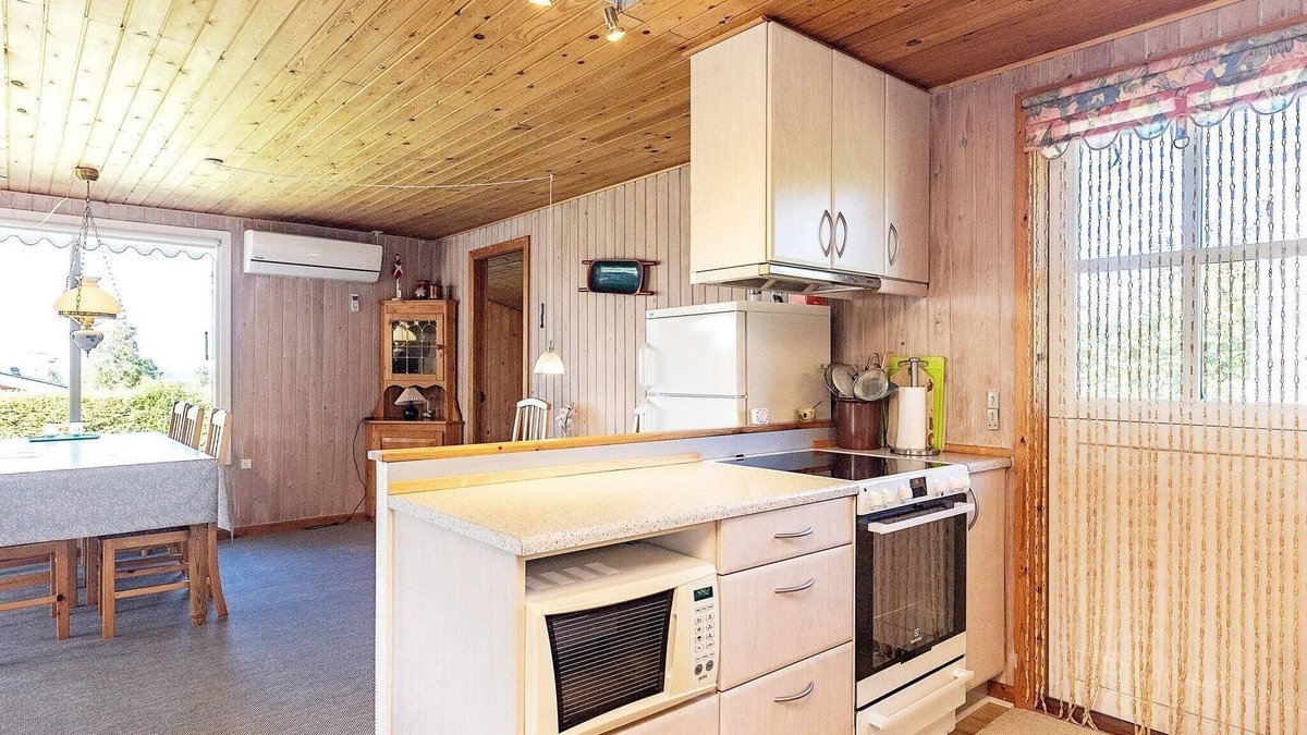 Skastrup Strand House | 6 person holiday home in Bogense