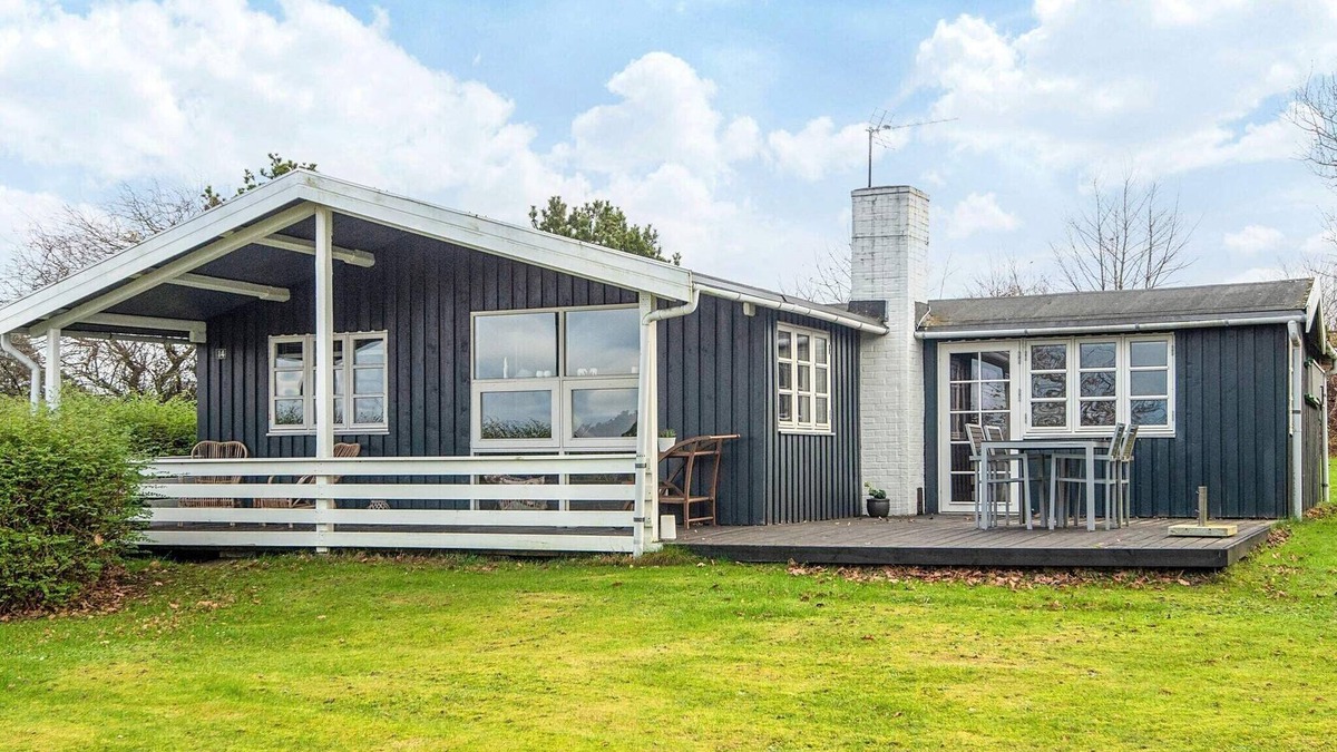 Bønnerup Strand House | 6 person holiday home in Glesborg