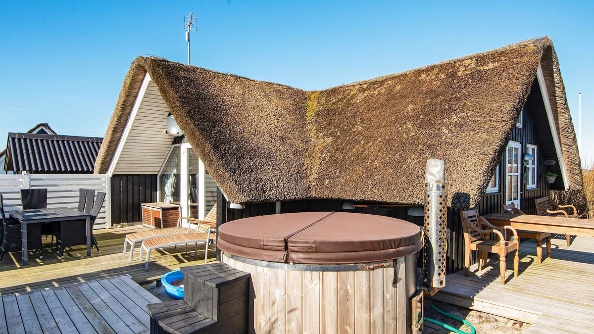 Vrist Strand House | 6 person holiday home in Harboøre-By Traum