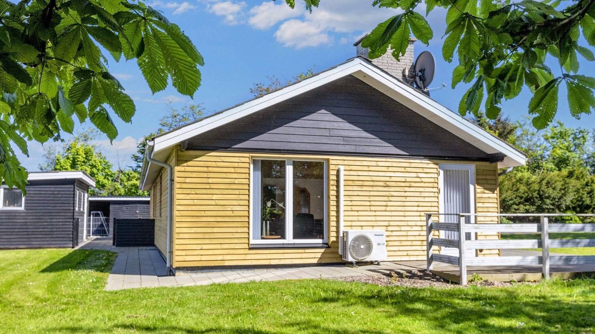 Lihme House | 6 person holiday home in Spøttrup