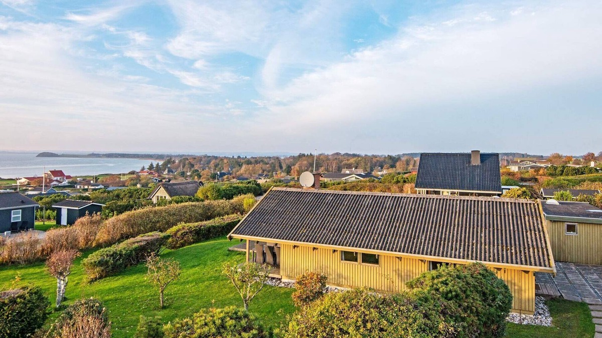 Skødshoved Strand House | 6 person holiday home in Knebel-By Traum