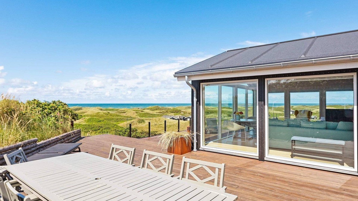 Grønhøj House | 6 person holiday home in Løkken