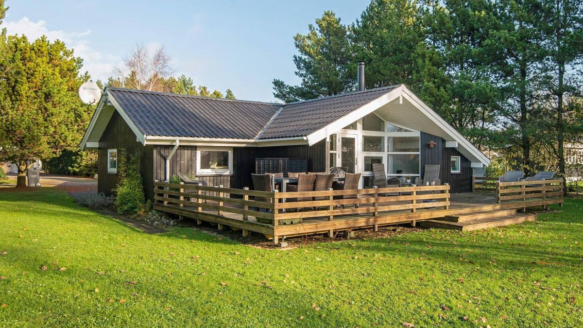 Jegum House | 6 person holiday home in Oksbøl