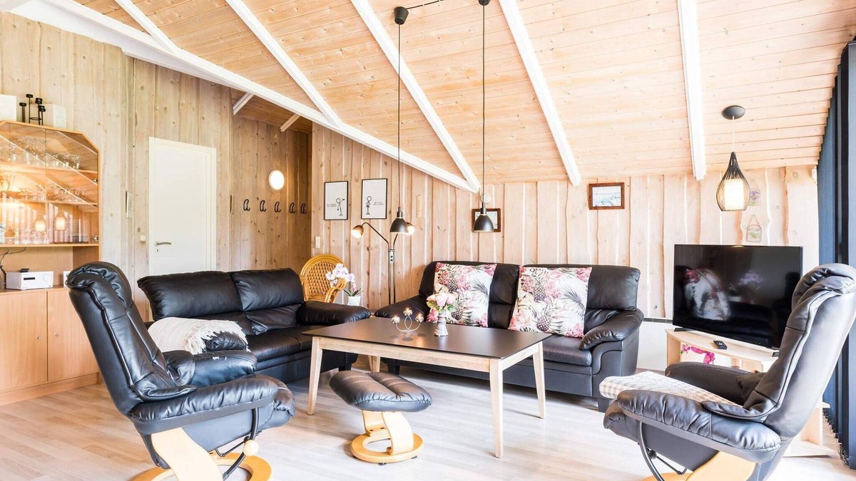 Jegum House | 6 person holiday home in Oksbøl
