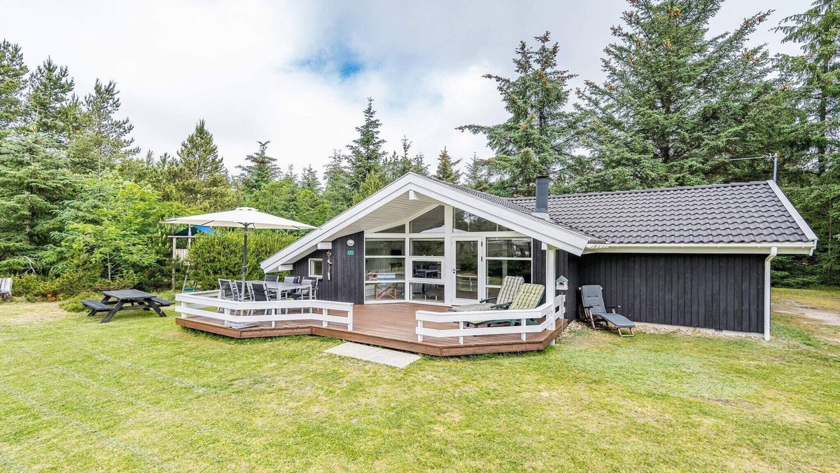 Mosevra House | 6 person holiday home in Oksbøl