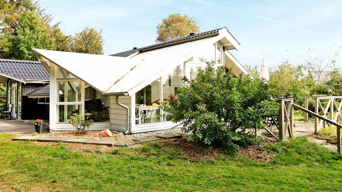 Jegum House | 6 person holiday home in Oksbøl