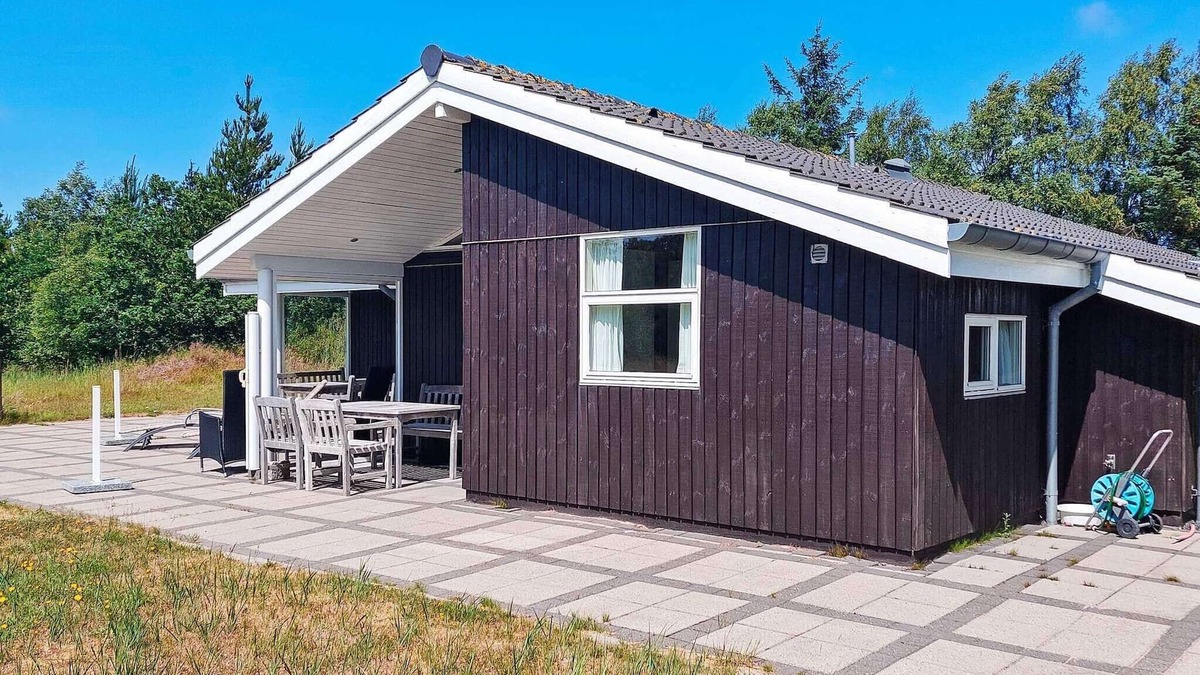 Hulsig House | 6 person holiday home in Skagen