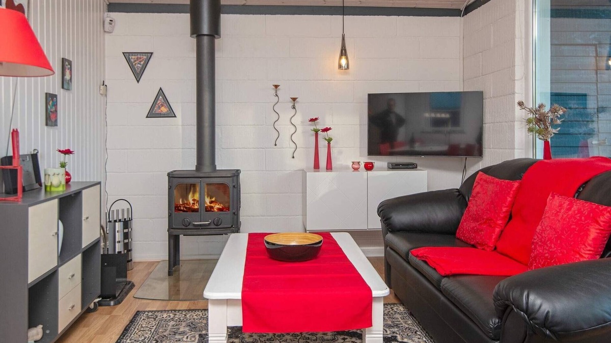 Ringkøbing-Skjern Municipality House | 6 person holiday home in Skjern-By Traum